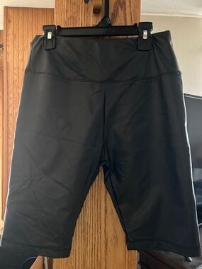 Shinestar Black High-Rise Bike Shorts
